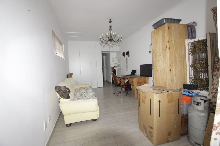 4 Bedroom Property for Sale in Wavecrest Eastern Cape